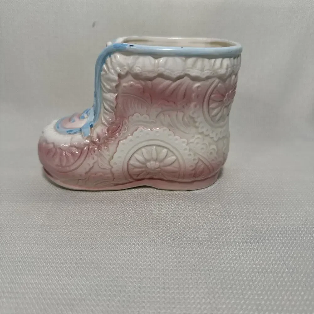 Vintage Ceramic Baby Shoe Planter Pink Blue 6x4x3.25” Used